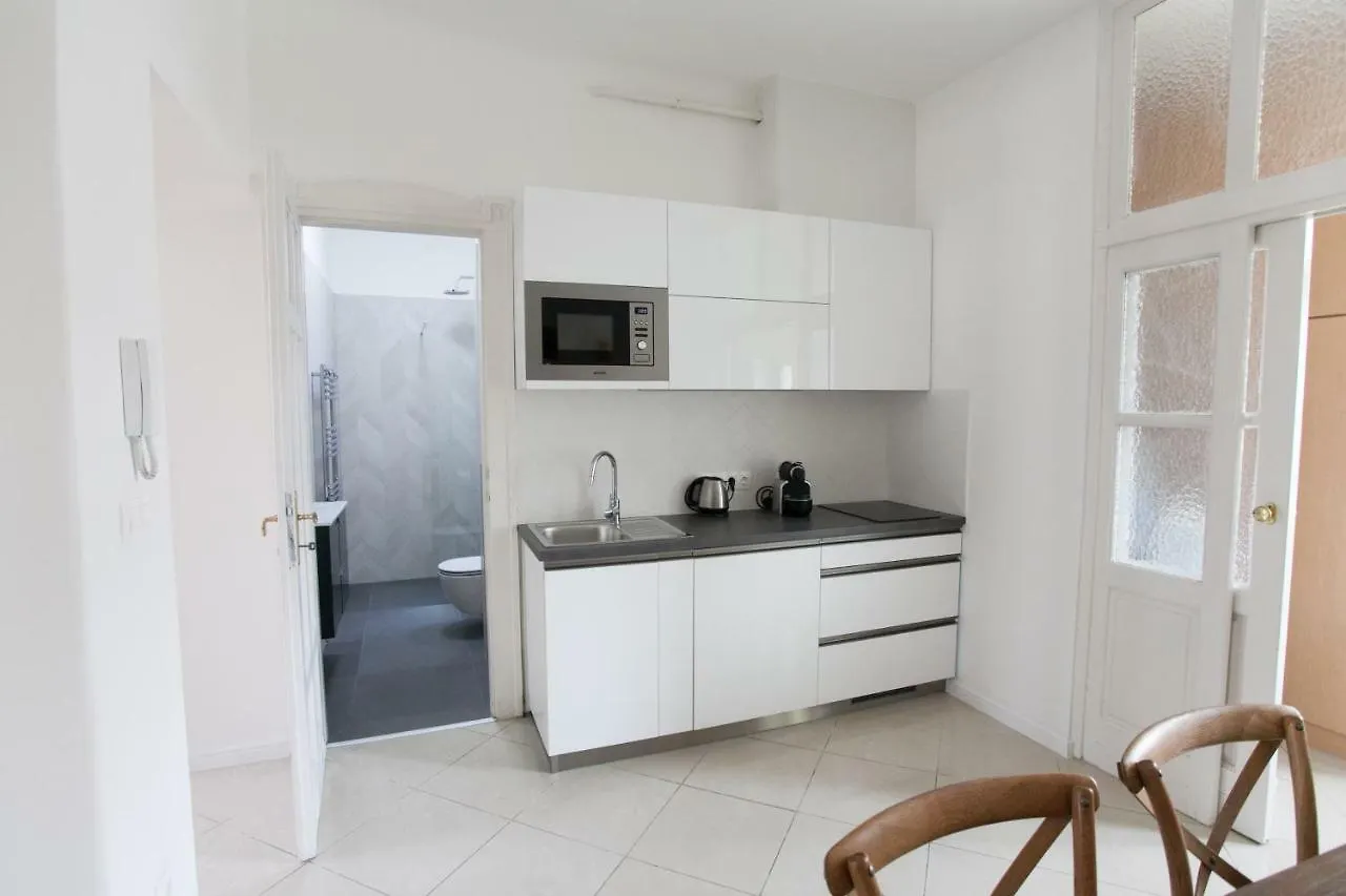 Chic & Charm Apartment Budapest