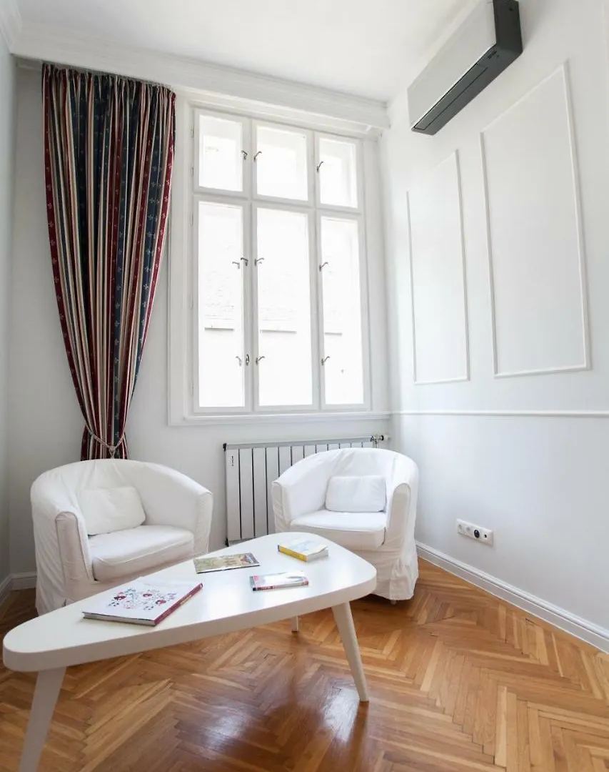 Chic & Charm Apartment Budapest